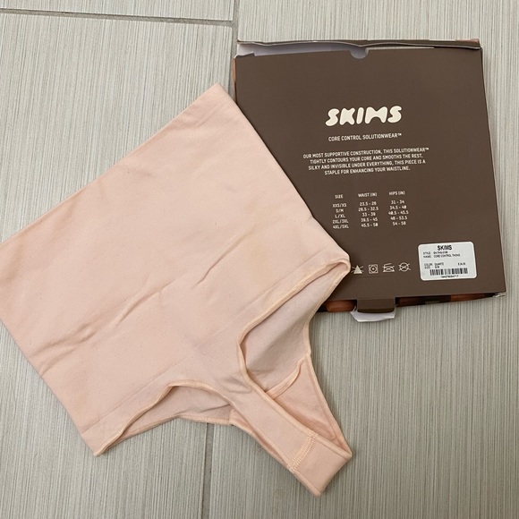 Rose Quartz Skims Core Control Thong Shapewear - Picture 3 of 6